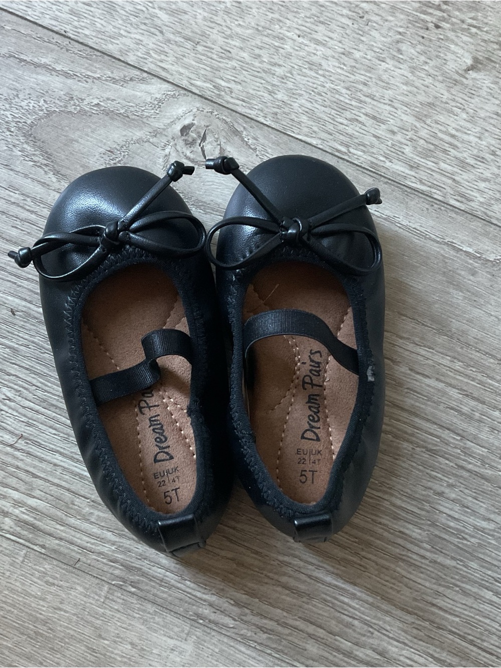 Dream Pairs Kids Black Ballet Flats with Bow - Size 5T
